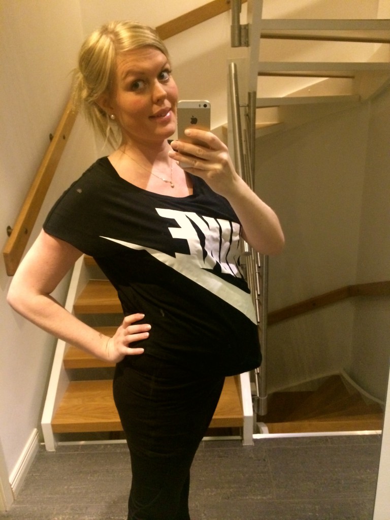 Gravid v 28 påväg till gymmet